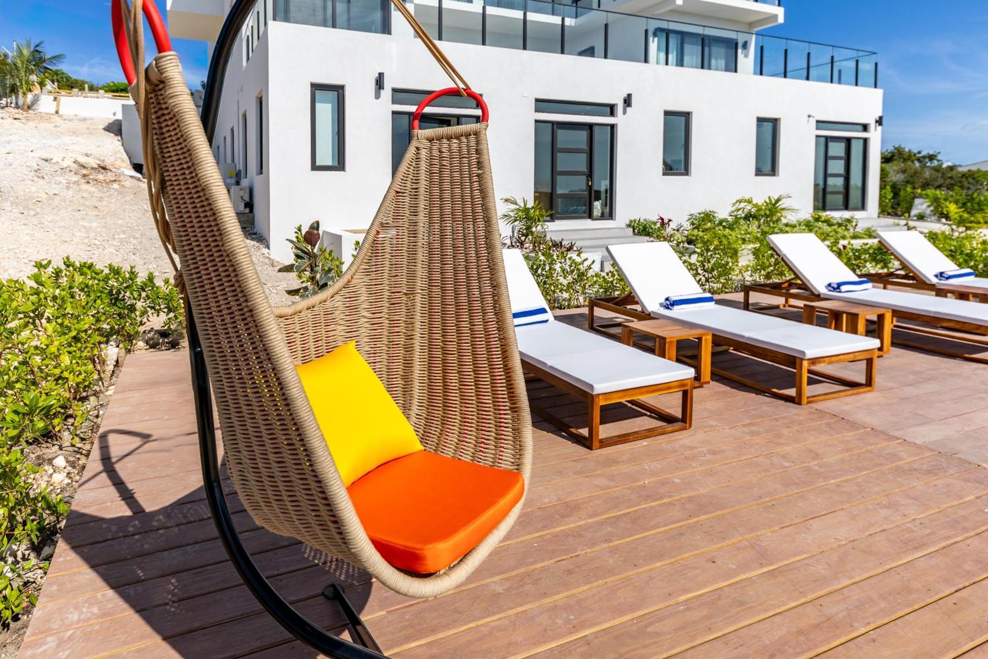 Jade I Long Bay Retreat I Luxury Stay Near Grace Bay & Long Bay Beach Extérieur photo